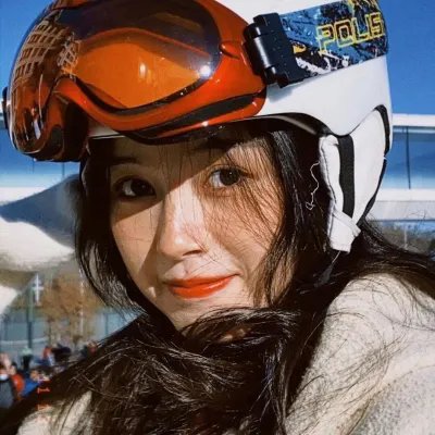 带剑的小孩